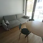 Piaskowe Blekitna 아파트호텔 *